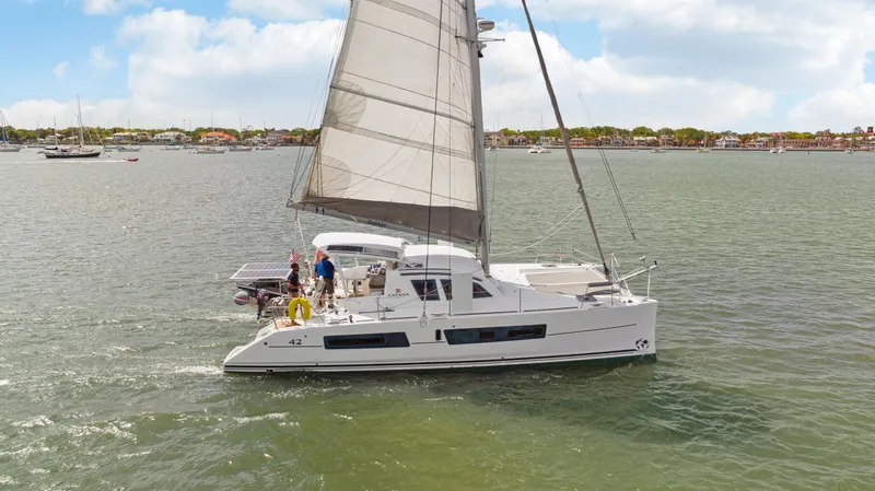 Zephyr Yacht Photos Pics 