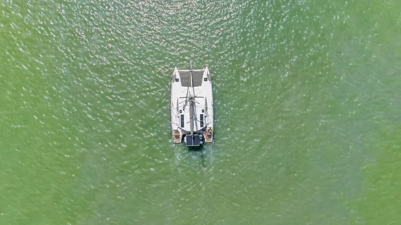 Zephyr Yacht Photos Pics 