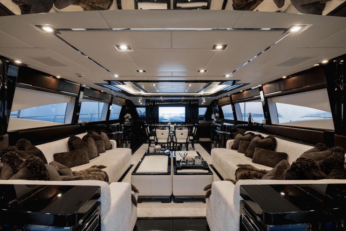 2008 Mangusta 109 
