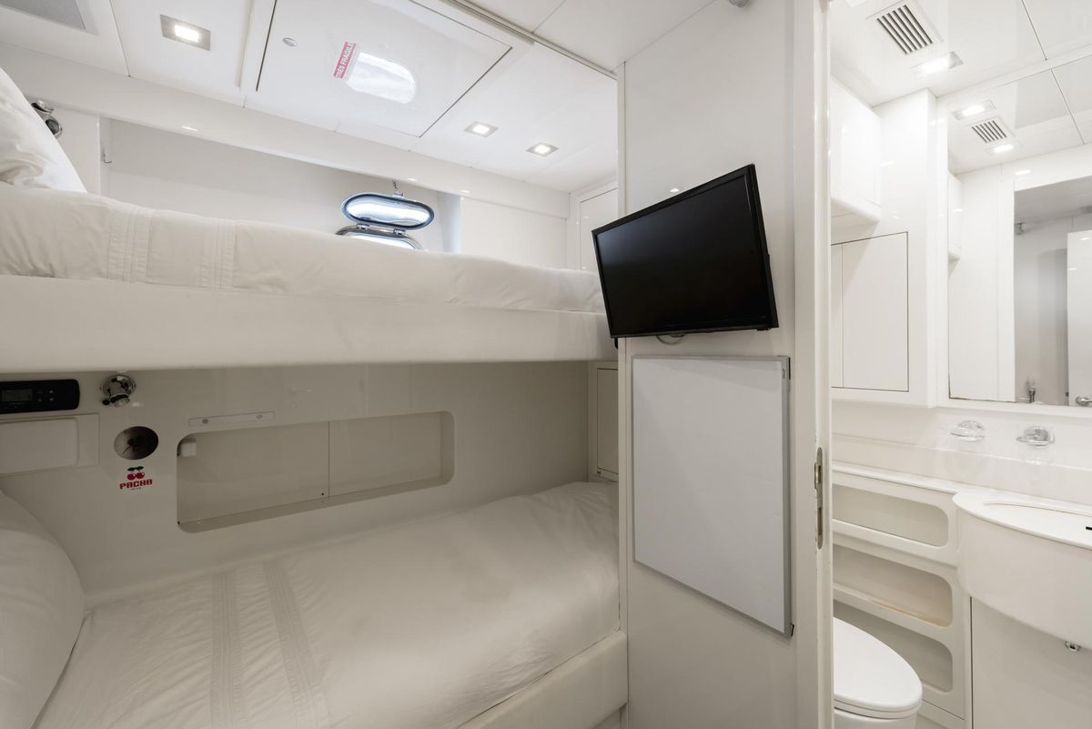 2008 Mangusta 109 