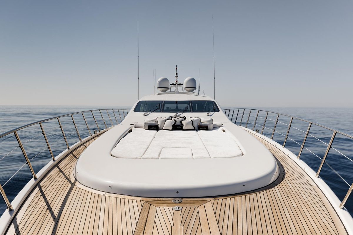 2008 Mangusta 109 