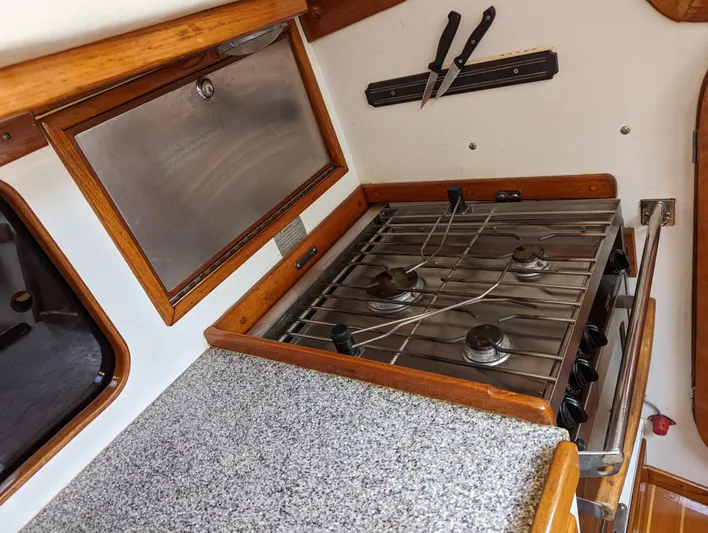 Ardent Yacht Photos Pics 