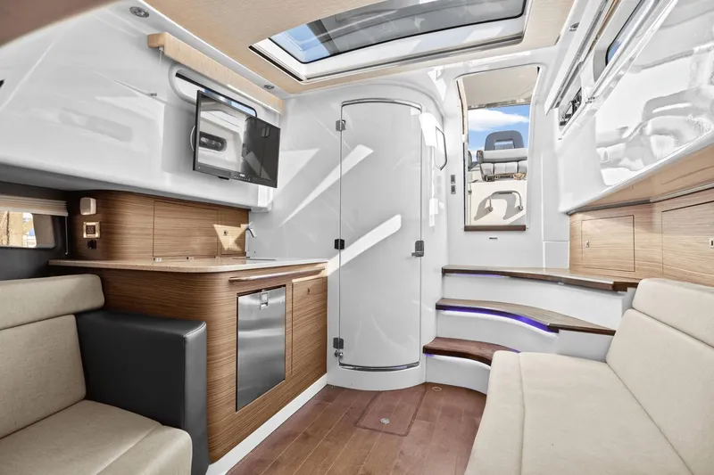 Kiss Me Kate Yacht Photos Pics 