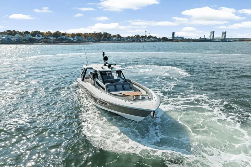 Kiss Me Kate Yacht Photos Pics 