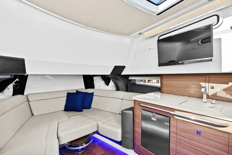 Kiss Me Kate Yacht Photos Pics 