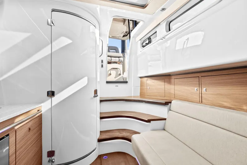 Kiss Me Kate Yacht Photos Pics 