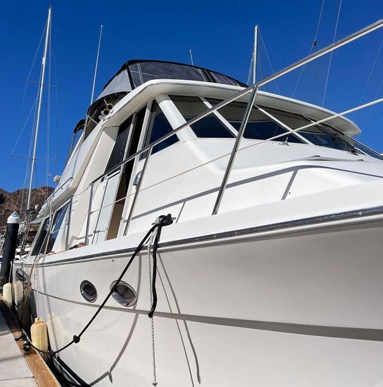 2007-49-meridian-490-pilothouse