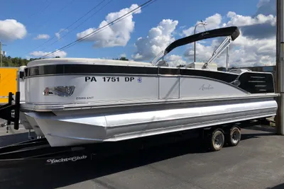 Avalon Catalina Entertainer - 25'