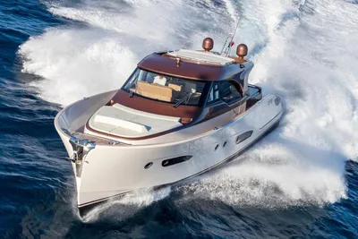 Solaris Power 57 Lobster
