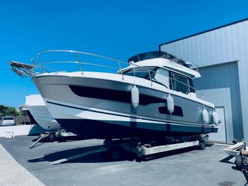 2020 Jeanneau Merry Fisher 1095 FLY