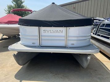 Sylvan 8522 Mirage Cruise