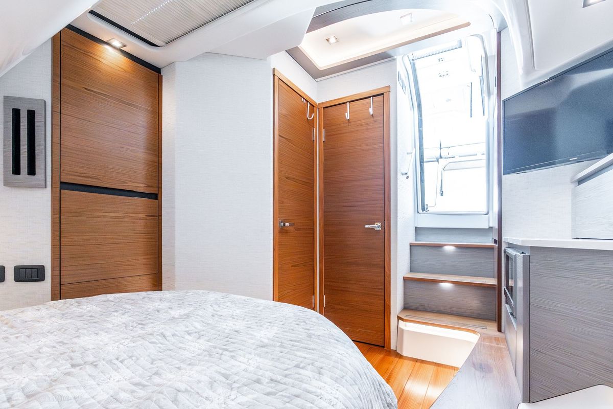 2022 Tiara Yachts 48 