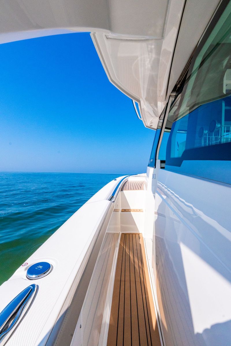 2022 Tiara Yachts 48 