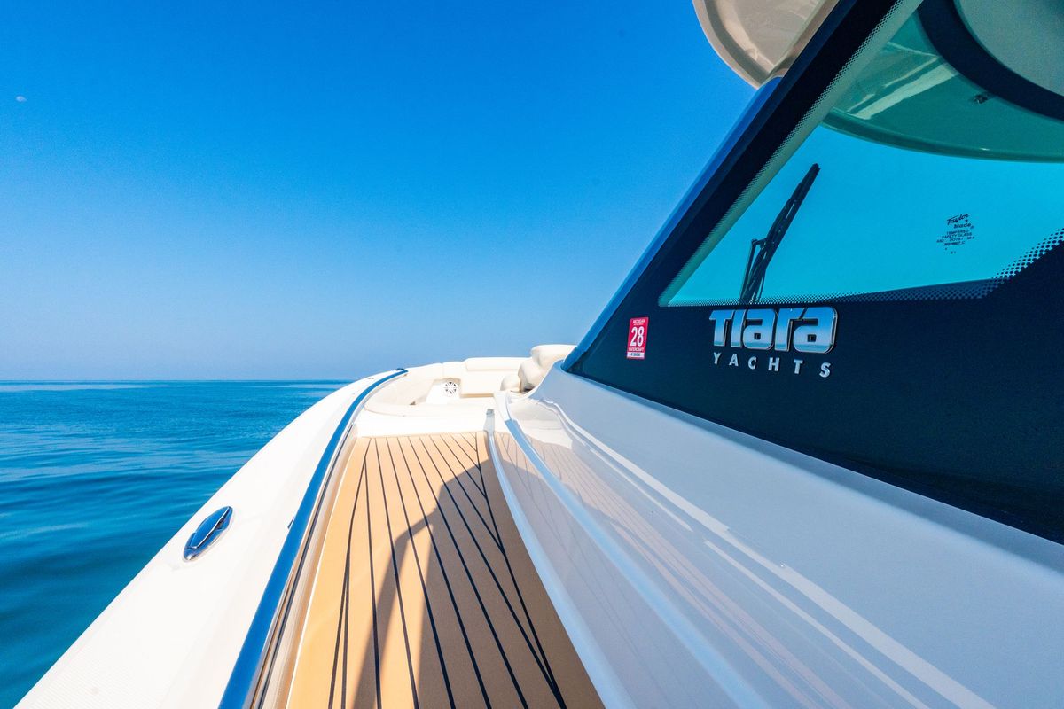 2022 Tiara Yachts 48 