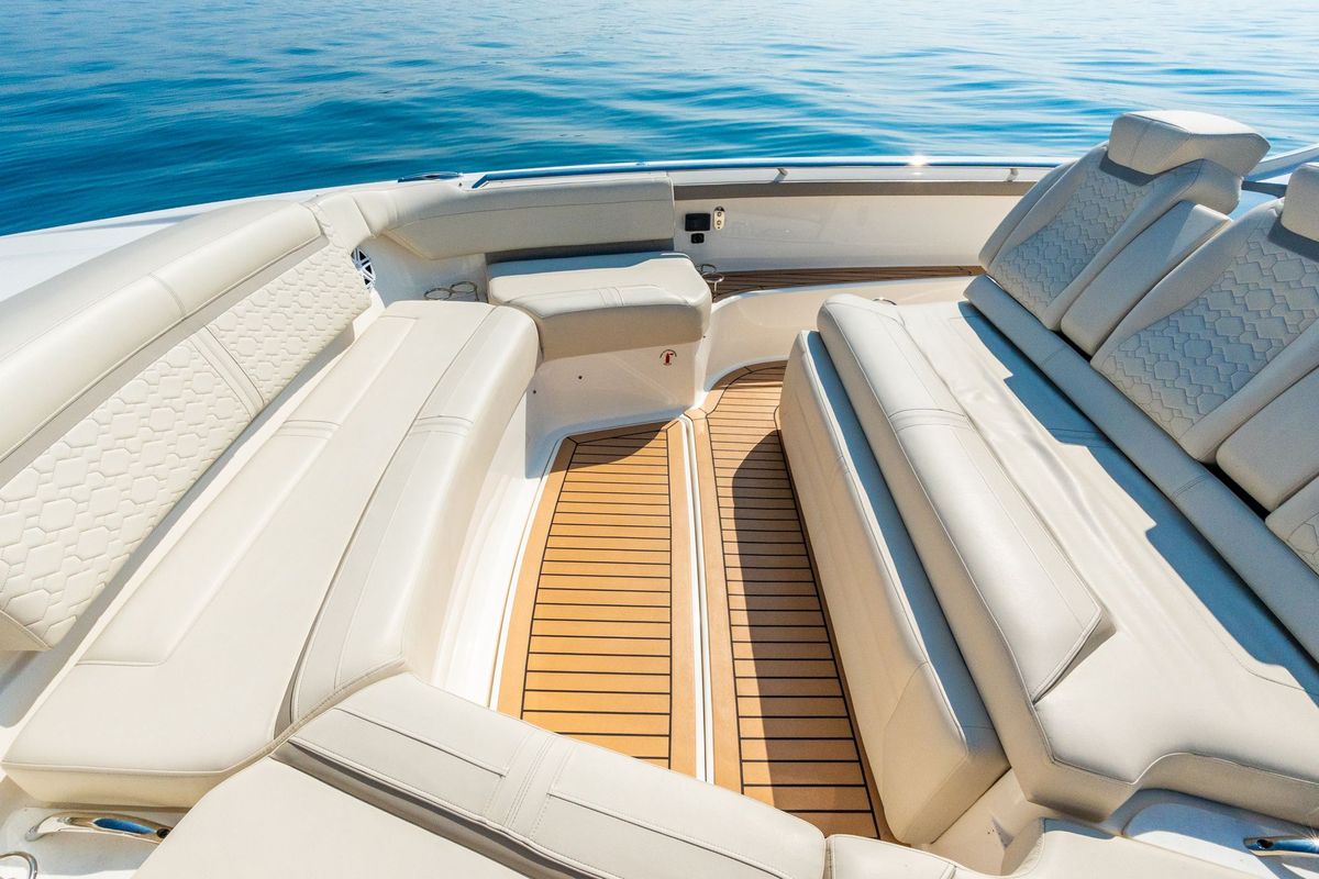 2022 Tiara Yachts 48 