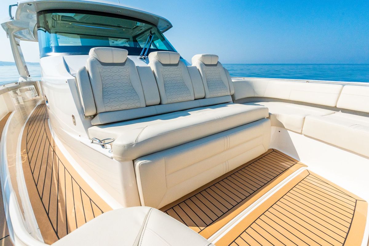 2022 Tiara Yachts 48 