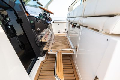 Yacht