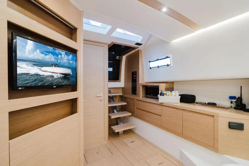 Cold Brew Yacht Photos Pics 