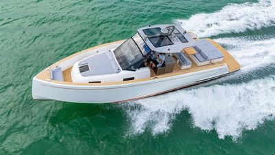 Yacht