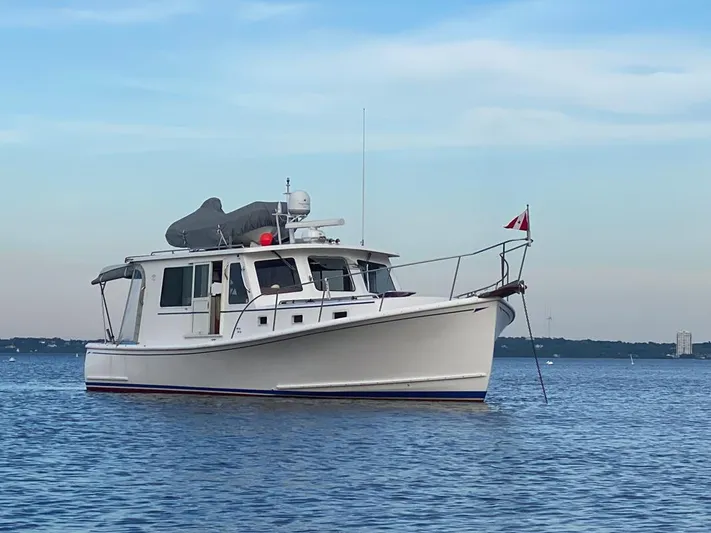 Reveille Yacht Photos Pics 