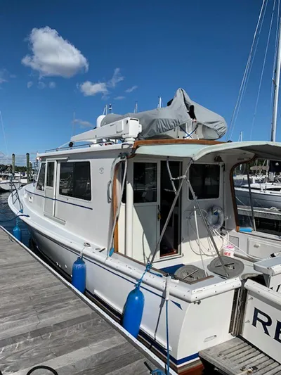 Reveille Yacht Photos Pics 