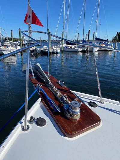 Reveille Yacht Photos Pics 