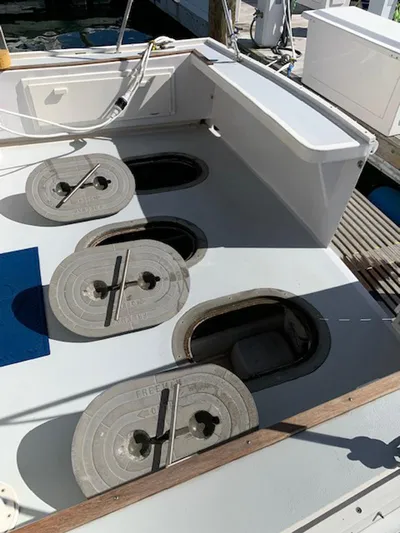 Reveille Yacht Photos Pics 