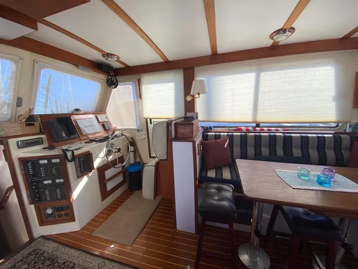 Reveille Yacht Photos Pics 