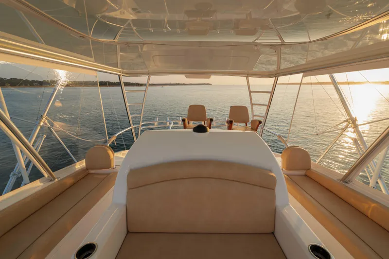 Salty Dog Yacht Photos Pics Viking 54 Salty Dog - Flybridge Seating