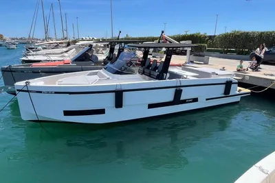 2024 De Antonio Yachts D32