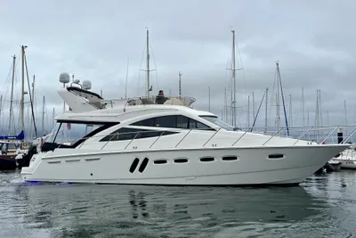 2011 Sealine T50