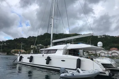 Fountaine Pajot Victoria 67