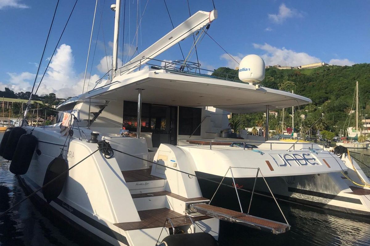 2014 Fountaine Pajot 67 