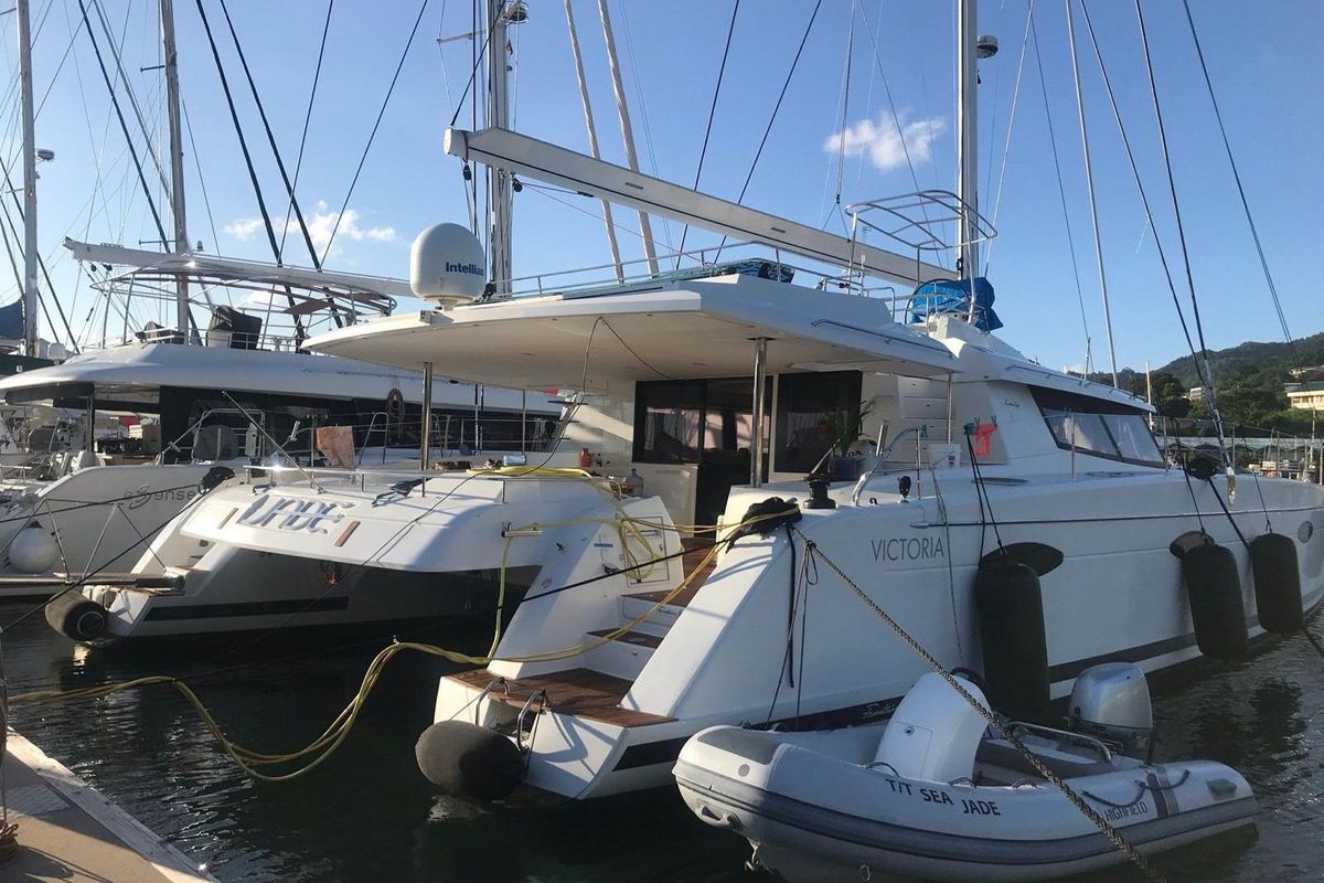 2014 Fountaine Pajot 67 