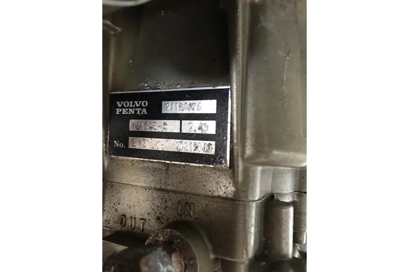 Sea Jade Yacht Photos Pics Volvo Penta engine label on 2014 FONTAINE PAJOT 63 yacht, showing model and serial numbers.