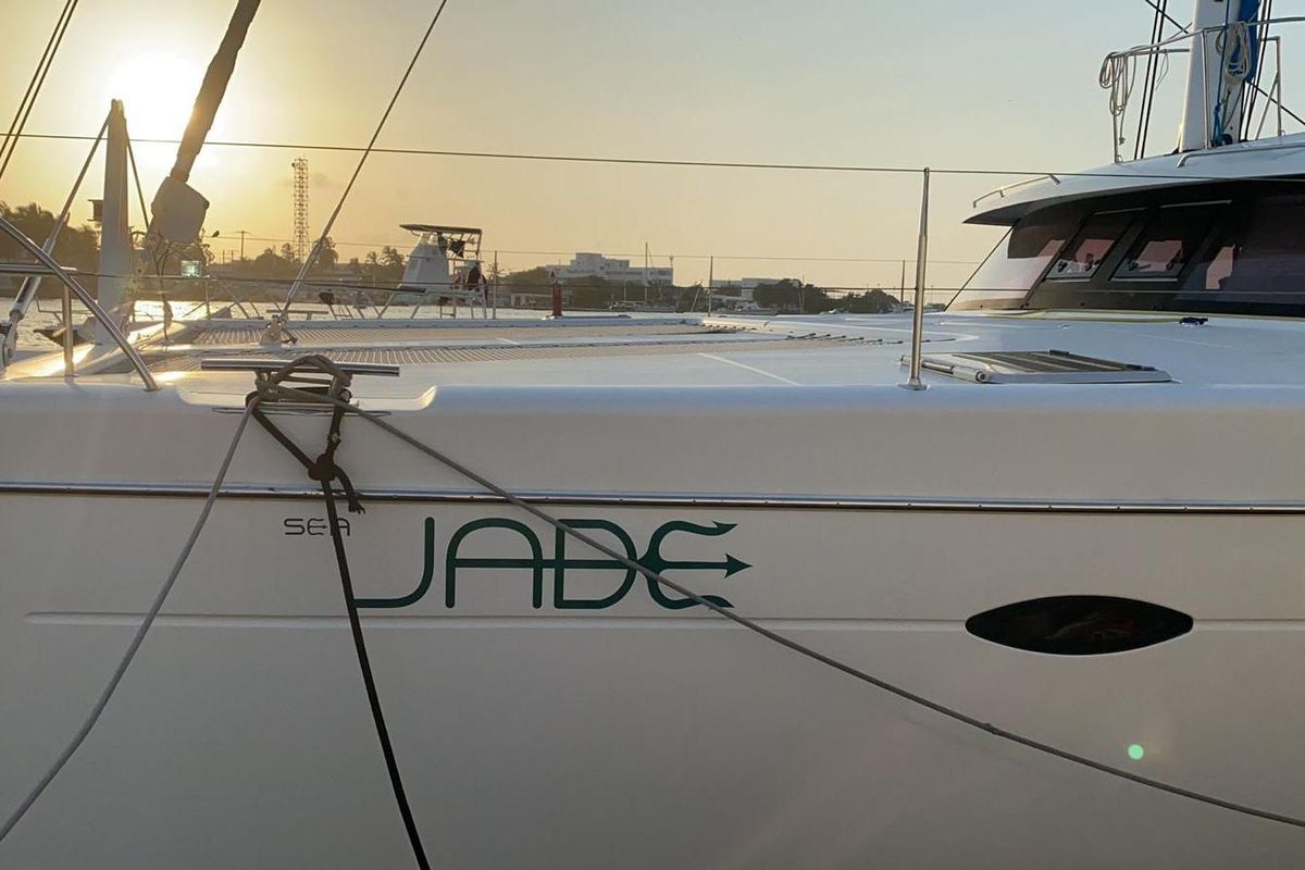 2014 Fountaine Pajot 67 