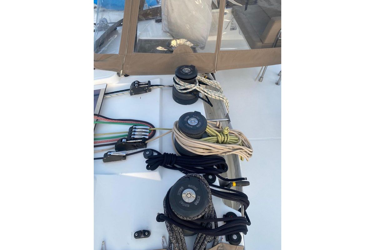 2014 Fountaine Pajot 67 