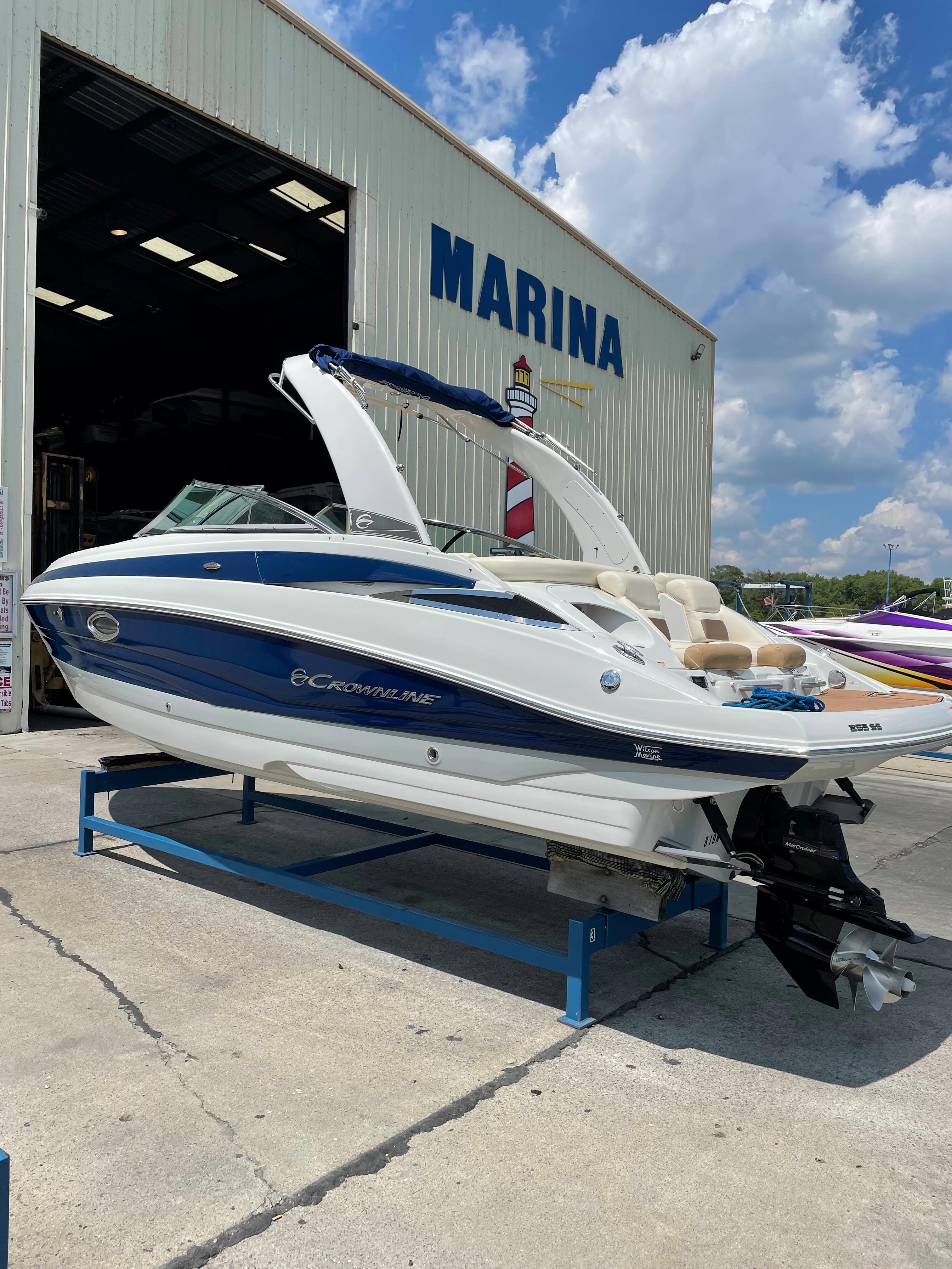 2017 Crownline 255 SS Bowrider for sale - YachtWorld