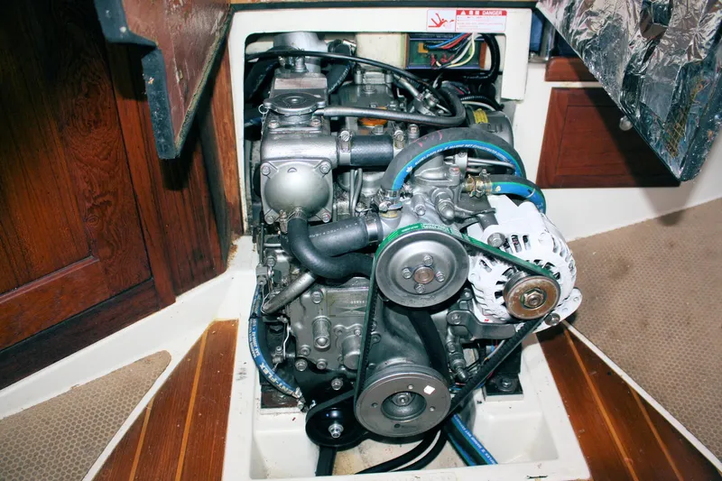 Tigerlily Yacht Photos Pics 