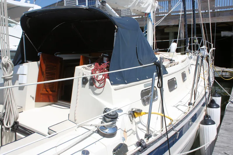 Tigerlily Yacht Photos Pics 