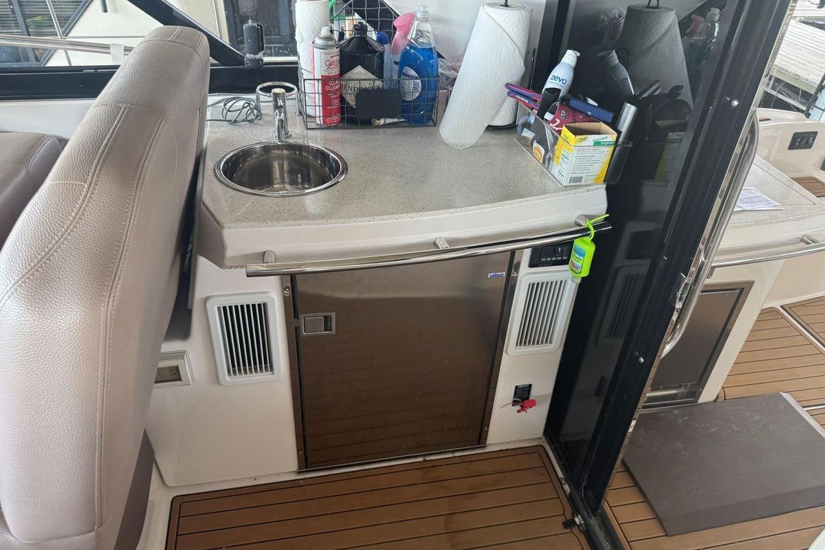 2016 Regal 46 
