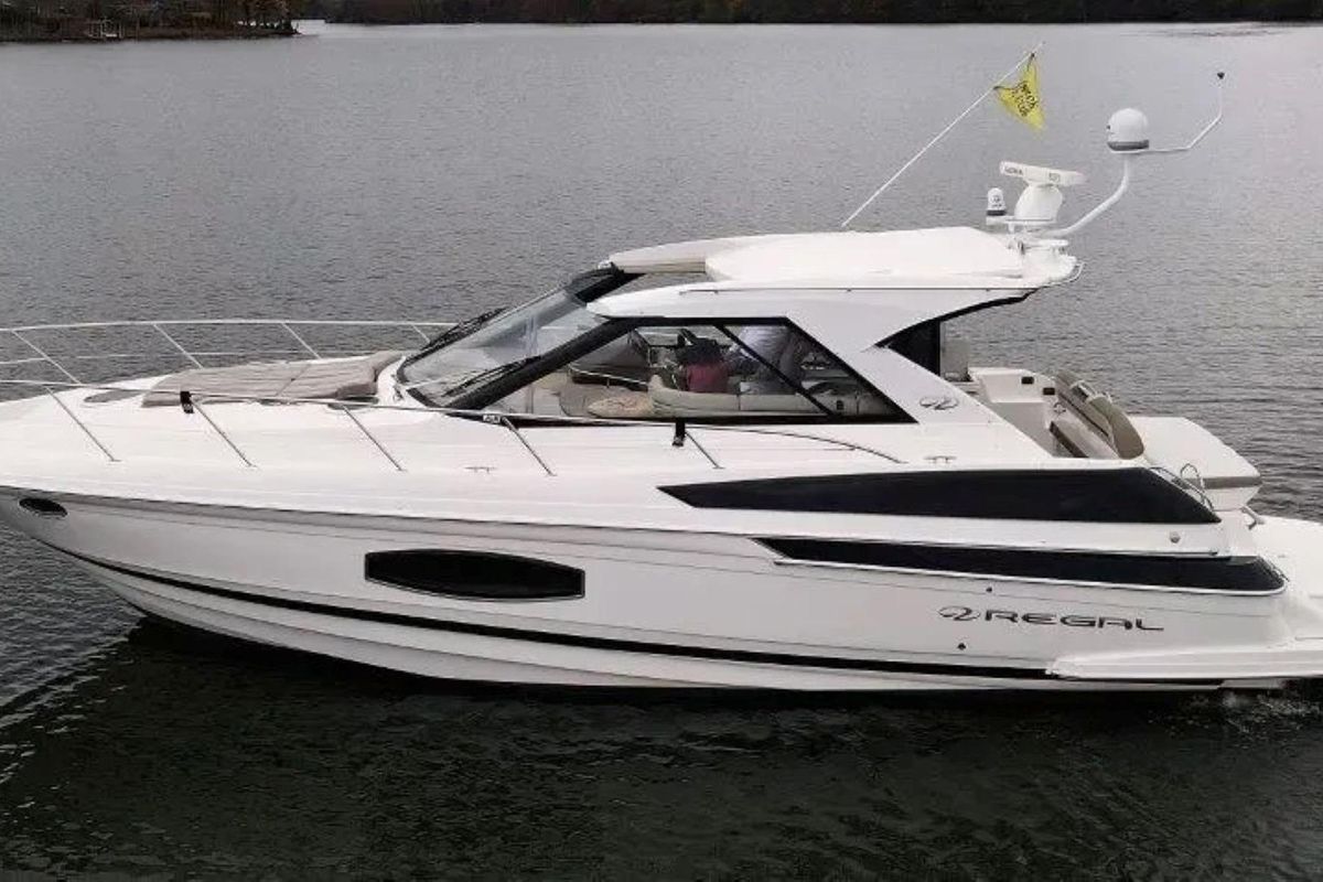 2016 Regal 46 