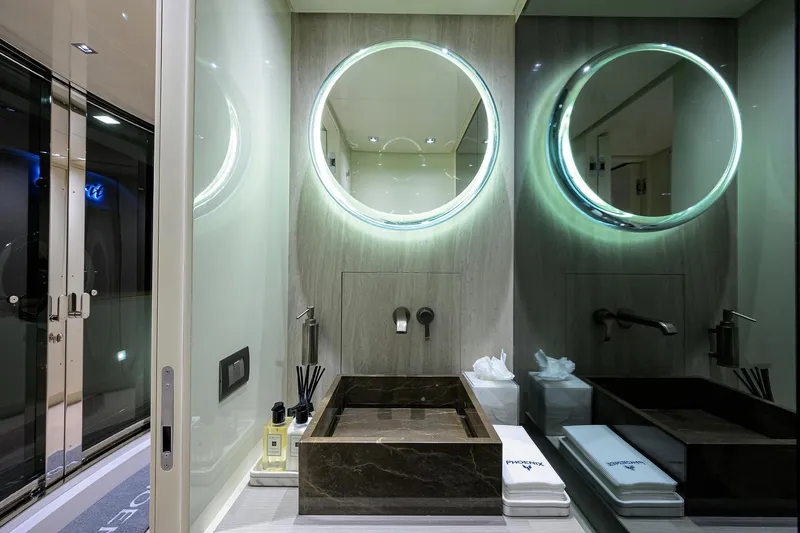 Phoenix Yacht Photos Pics Sanlorenzo SD112 Phoenix - Day Head