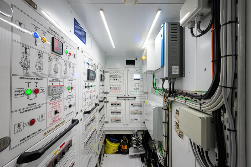 Phoenix Yacht Photos Pics Sanlorenzo SD112 Phoenix - Control Room