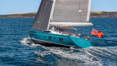 Yacht