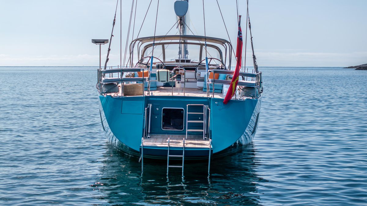 2013 Oyster 88 