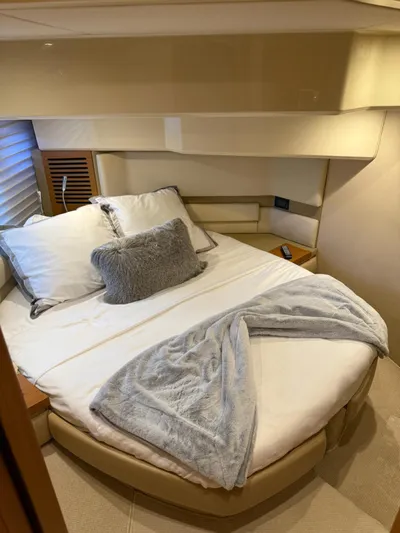 Luna Yacht Photos Pics Luxurious bedroom interior of 2014 Azimut Atlantis 45 yacht with cozy bedding.