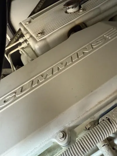 Luna Yacht Photos Pics Cummins engine in a 2014 Azimut Atlantis 45 yacht.