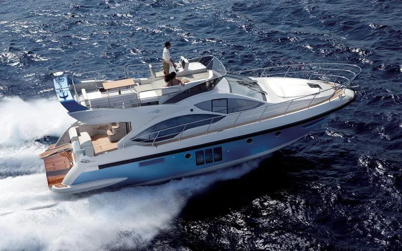 Luna Yacht Photos Pics Azimut Atlantis 45 yacht cruising on open sea, 2014 model, sleek design, luxury vessel.