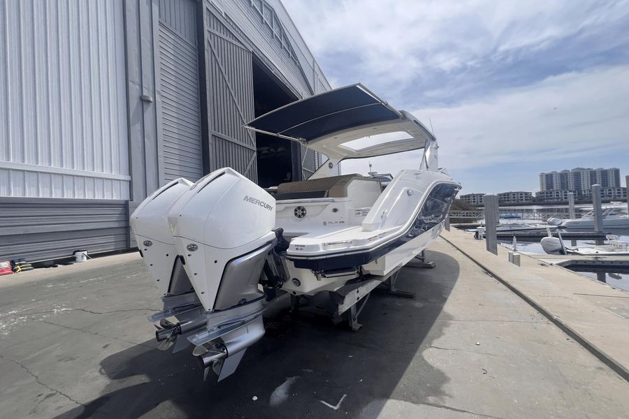 2020 Sea Ray SLX 310 OB